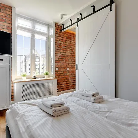 Spacious Old Town Ogarna & By Renters アパート *