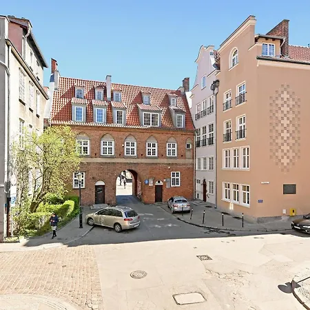 Spacious Old Town Ogarna & By Renters *
